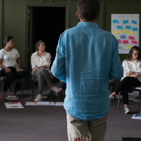 De « fille ou fils de » au statut de dirigeant légitime : Rejoignez nos programmes 2023