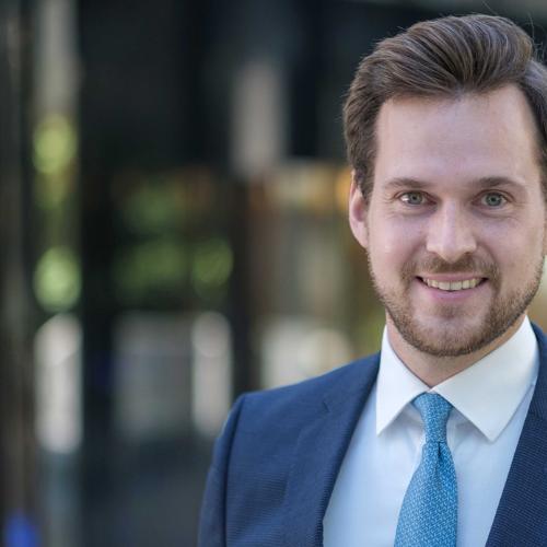 Evergreen and closed-end funds: a complementary investment approach